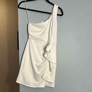 Elegant White One-Shoulder Dress